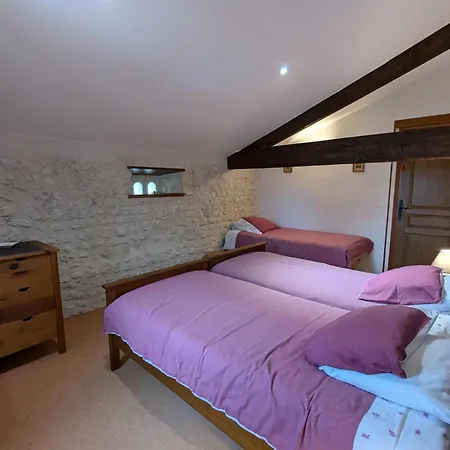 Spacieux Avec Piscine Chauffee, Jardin, Wifi Et Animaux Admis - Fr-1-653-273 Holiday home